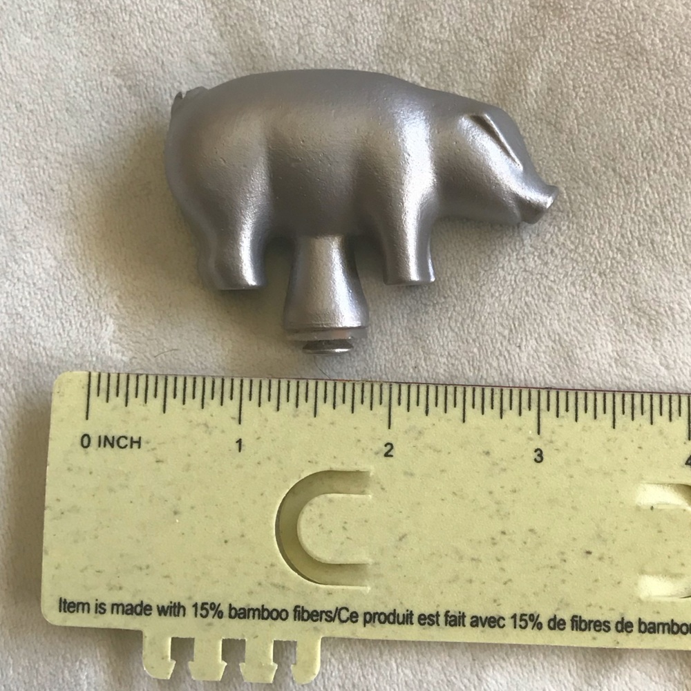 Staub cast metal Pig pot/lid Animal knob